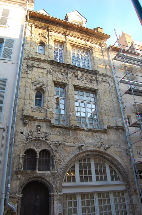 Maison dite de Jean d'Alibert : Façade sur rue, vue générale