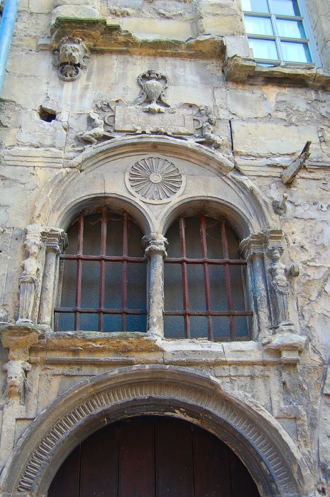 Maison dite de Jean d'Alibert : Façade sur rue, vue partielle