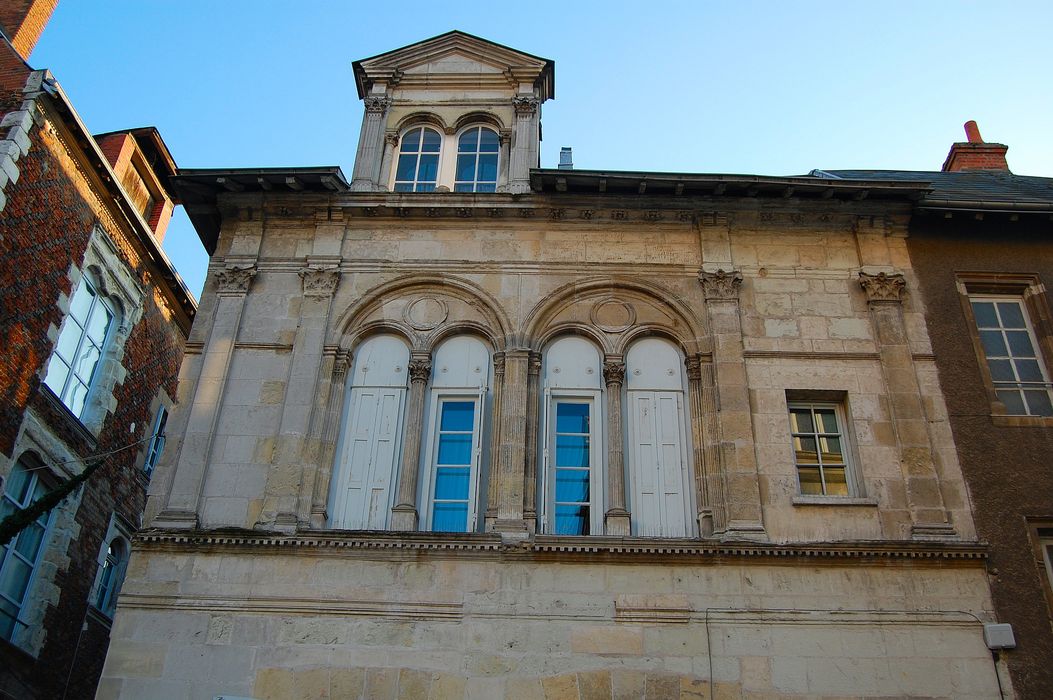 Maison dite du Coin Saint-Pierre : façade sur rue, vue partielle