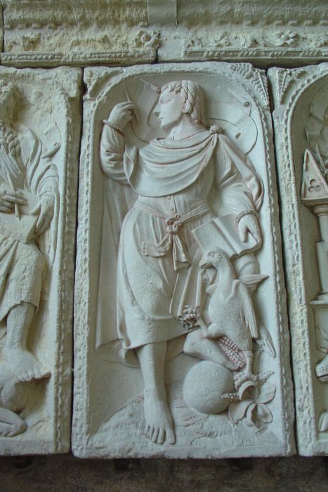 Bas-relief : Saint Jean