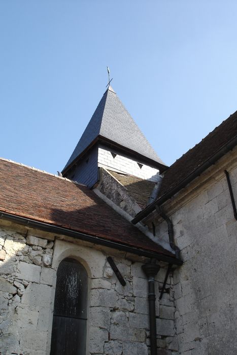 Chapelle de Chavres : Clocher, vue partielle