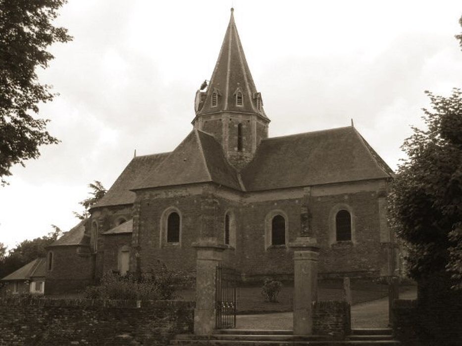 Eglise : Façade latérale nord, vue générale