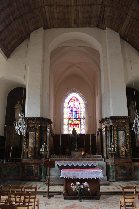 Collégiale Saint-Pierre : Choeur, vue générale