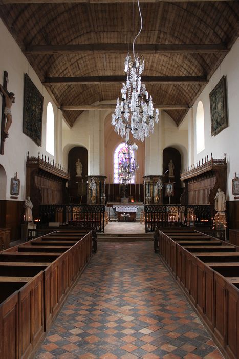 Collégiale Saint-Pierre : Nef, vue générale