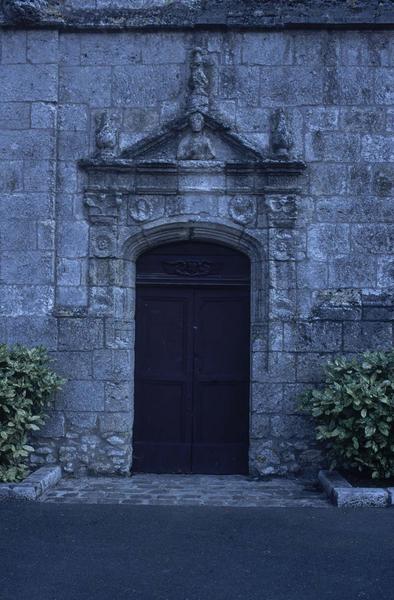 Porte Renaissance de la crypte