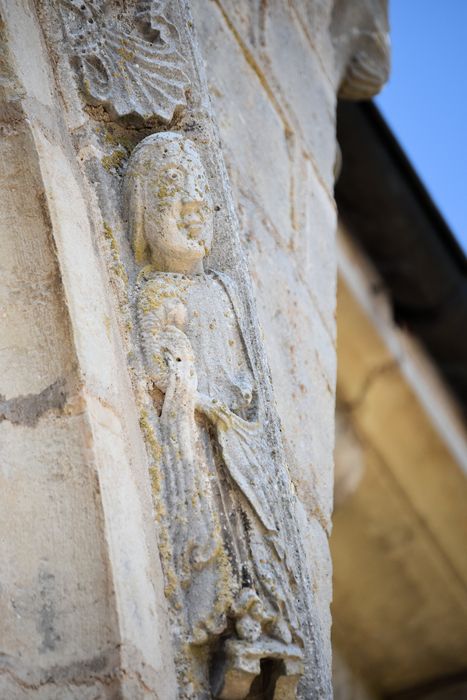 Eglise Saint-Hilaire : Portail nord, détail