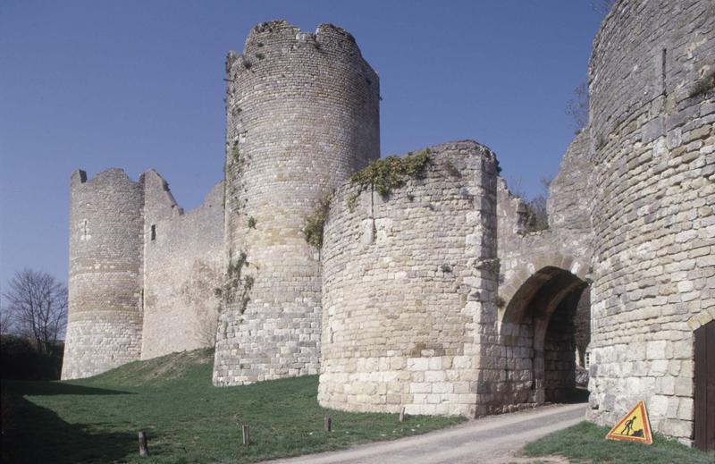 Château d'Yèvre-le-Châtel