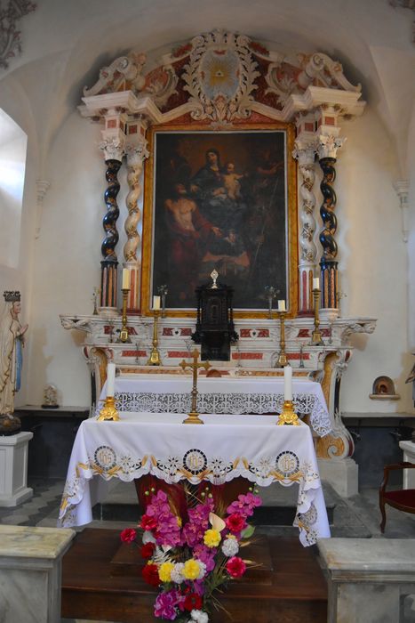 Eglise Saint-André : maître-autel, tableau : Vierge adorée par deux saints (la)