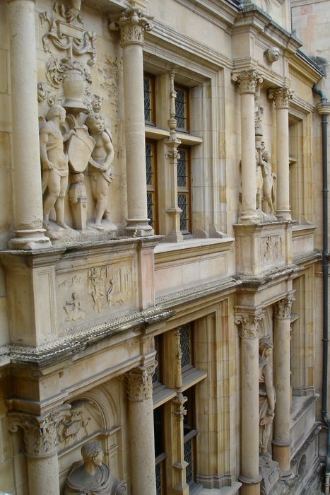 Ancien hôtel d'Escoville : Vue partielle de la façade