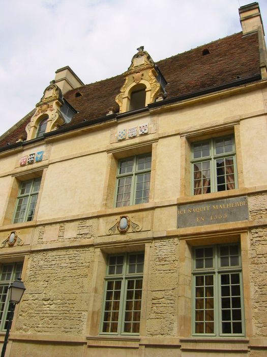 Maison natale de Malherbe : Façade sur rue, vue partielle