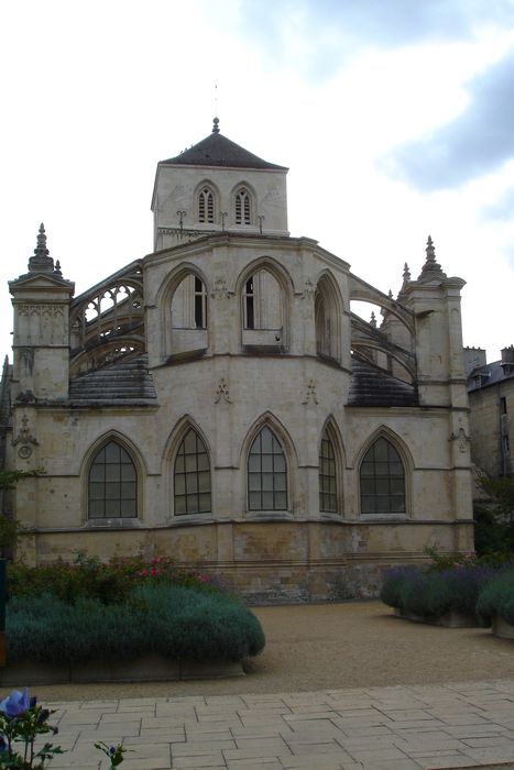 Eglise du Vieux-Sauveur ou église Saint-Sauveur-du-Marché (ancienne halle au beurre) : Chevet, vue générale