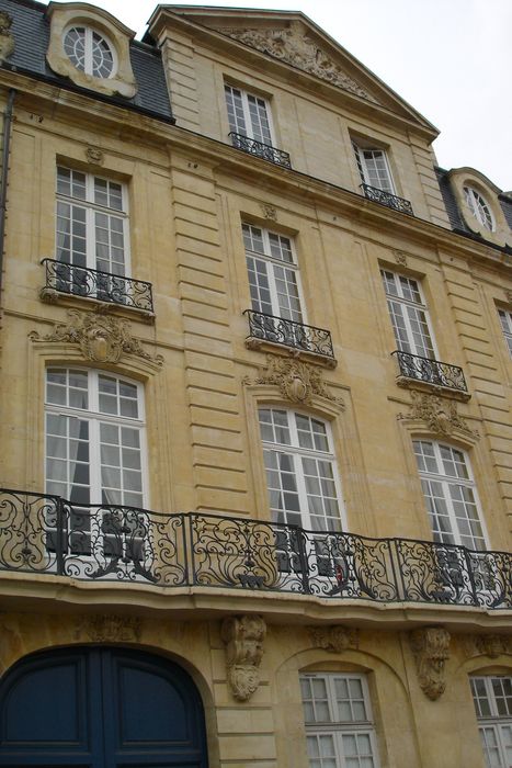 Hôtel Fouet : Façade sur rue, vue partielle