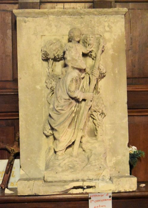 Haut-relief : Saint Christophe portant l'Enfant Jésus - © Ministère de la Culture (France), Médiathèque du patrimoine et de la photographie, diffusion RMN-GP