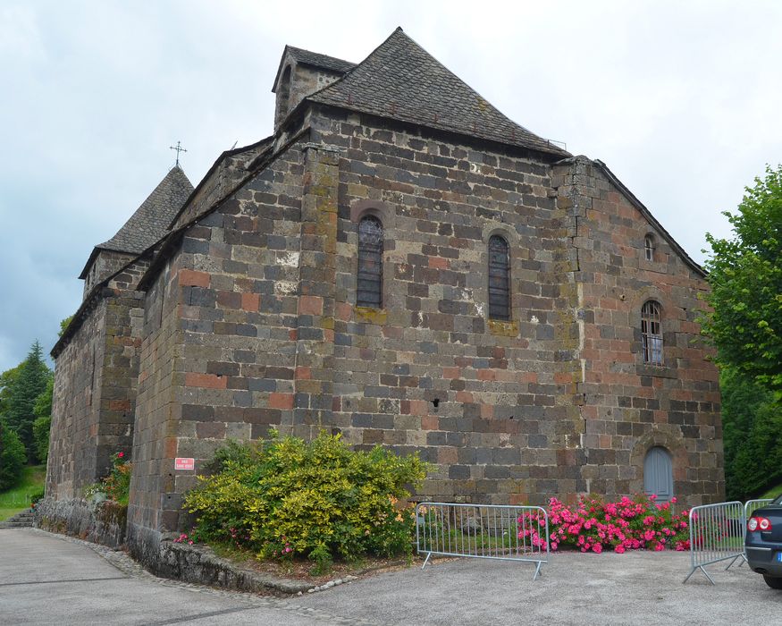 Eglise Saint-Jean-Baptiste : Façade est, vue générale