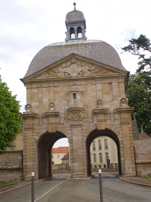 "Porte des anciens remparts dite "Porte des Moulins" : Elévation sud-ouest, détail"