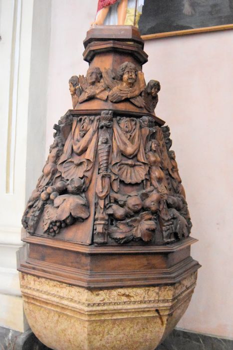 fonts baptismaux - © Ministère de la Culture (France), Médiathèque du patrimoine et de la photographie, diffusion RMN-GP