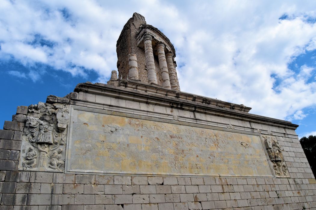 Ruines du Trophée d'Auguste, actuellement Musée du Trophée d'Auguste