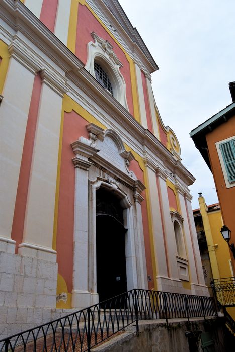 Eglise Saint-Michel : Façade sud-est, vue générale