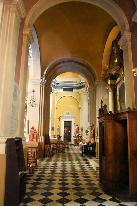 Eglise Saint-Michel : Bas-côté nord, vue générale