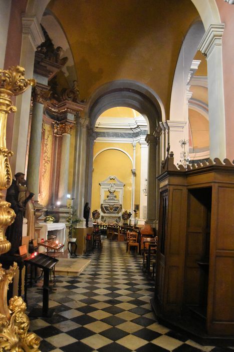 Eglise Saint-Michel : Bas-côté sud, vue générale