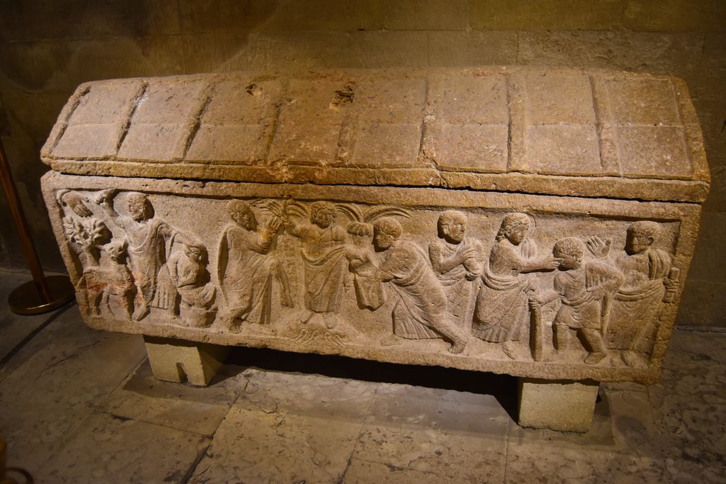 sarcophage de la Traditio Legis, du Sacrifice d'Abraham et de la Guérison de l'aveugle - © Ministère de la Culture (France), Médiathèque du patrimoine et de la photographie, diffusion RMN-GP