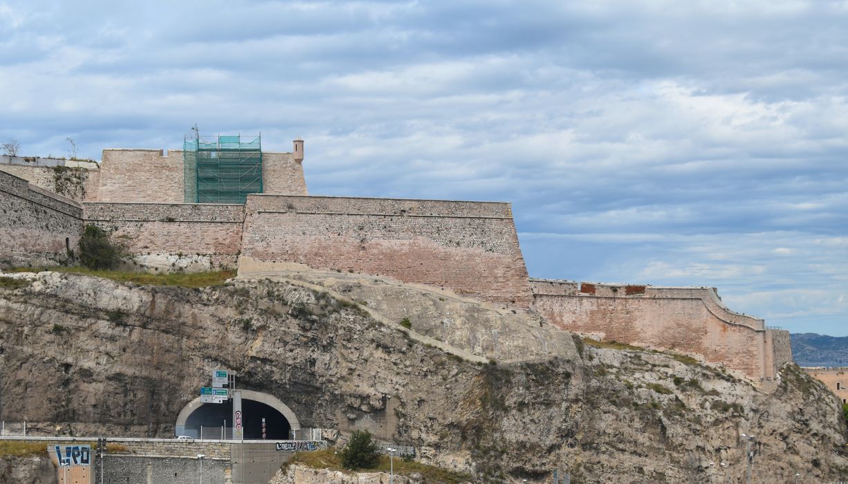 Fort Saint-Nicolas ou fort d'Entrecasteaux ou fort Ganteaume : Vue générale du fort depuis le nord