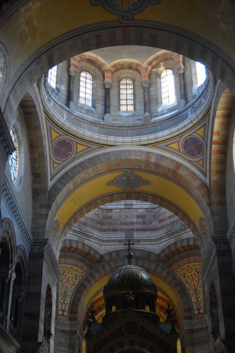 Cathédrale Sainte-Marie-Majeure, dite Nouvelle Major : Dôme de la croisée du transept