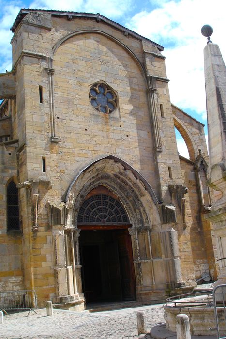 Eglise Notre-Dame : Façade occidentale, vue générale