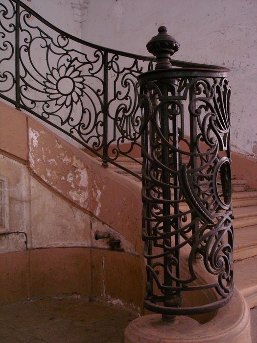 Ancienne Abbaye : Galerie nord, escalier d'honneur, détail de la rampe