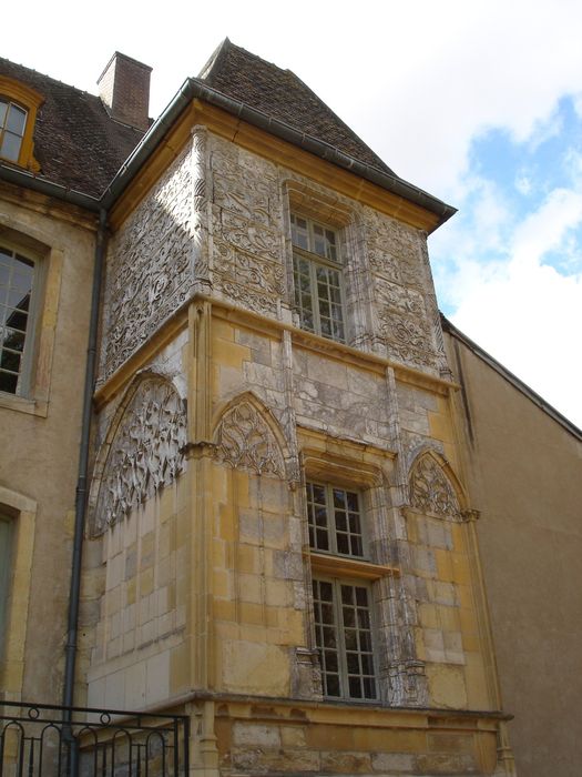 Ancienne Abbaye : Palais Jacques d'Amboise, façade est, avant-corps nord, vue générale