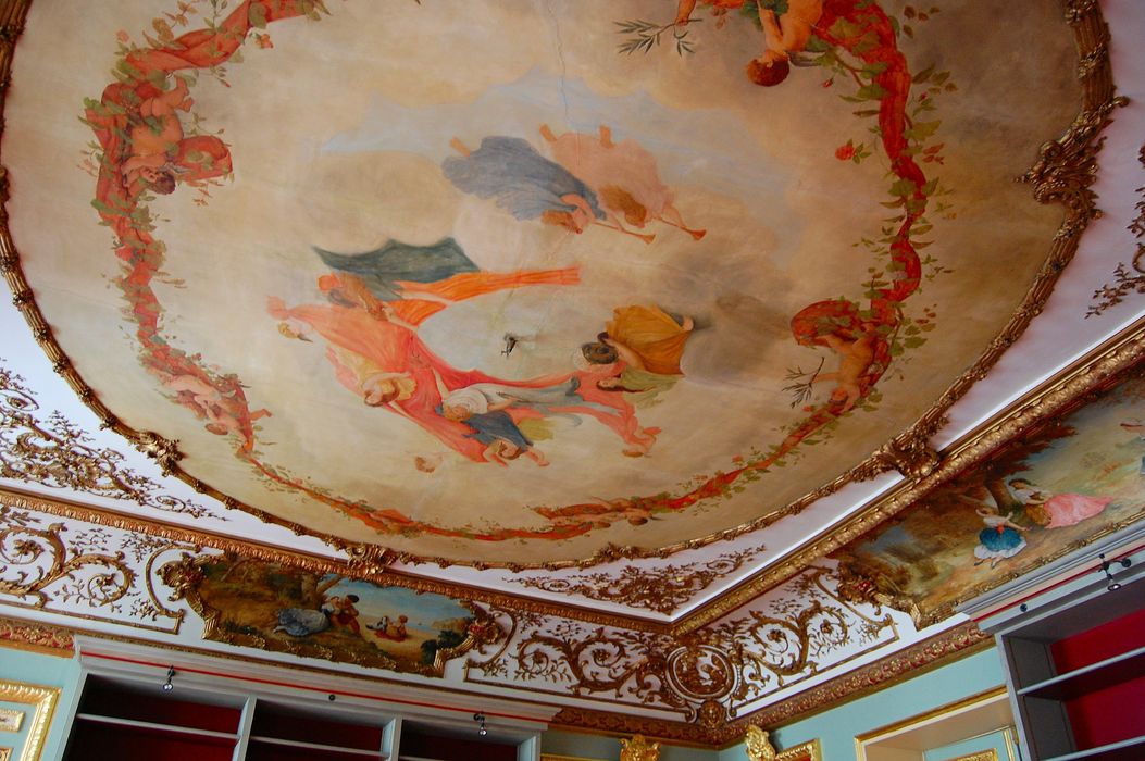 Hôtel de Cambacérès ou de Bragelongue : Salon, peinture monumentale du plafond, vue partielle