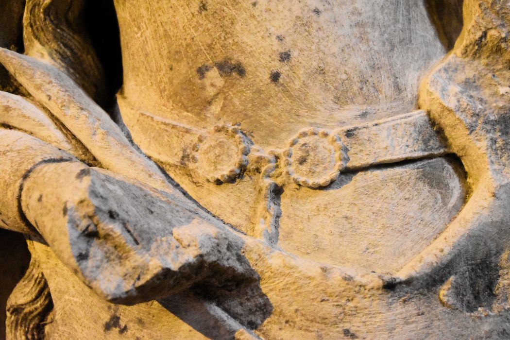 statue : Vierge à l'Enfant dite Notre-Dame de la Flotte, détail