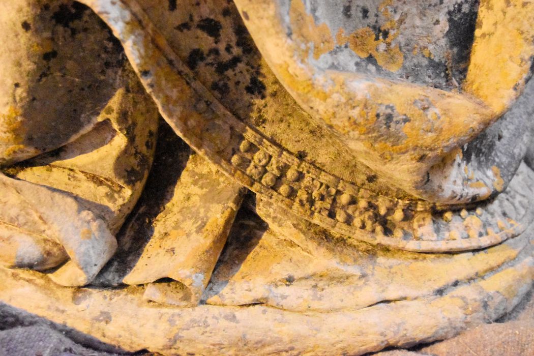 statue : Vierge à l'Enfant dite Notre-Dame de la Flotte, détail