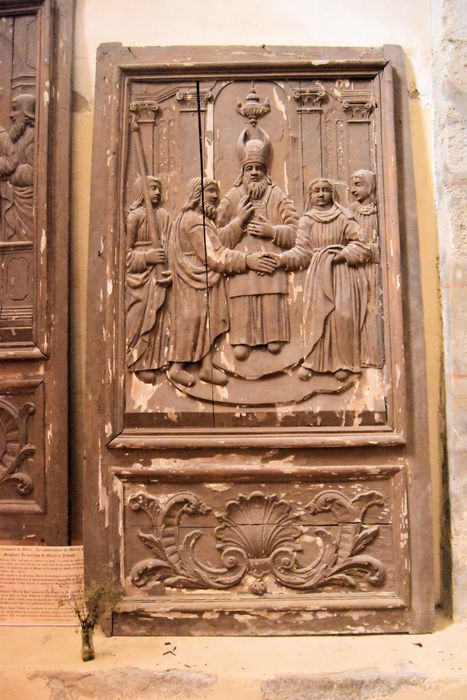 lambris de revêtement, détail d'un bas-relief : Mariage de la Vierge (le)