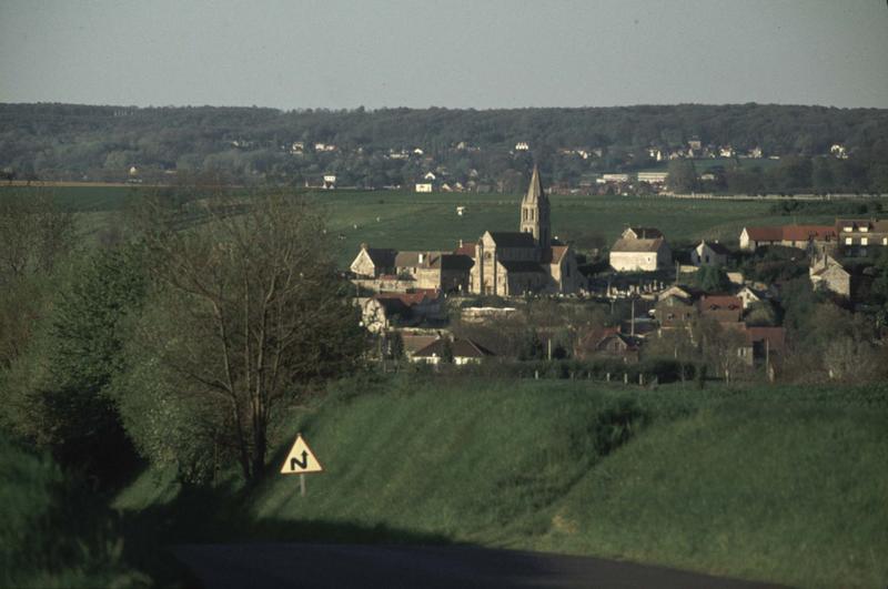 Vue générale du village, ensemble sud-ouest de l'église