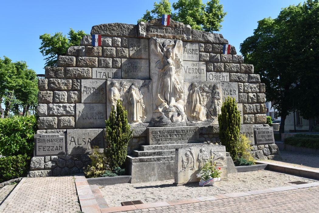 Monument aux morts : Vue générale