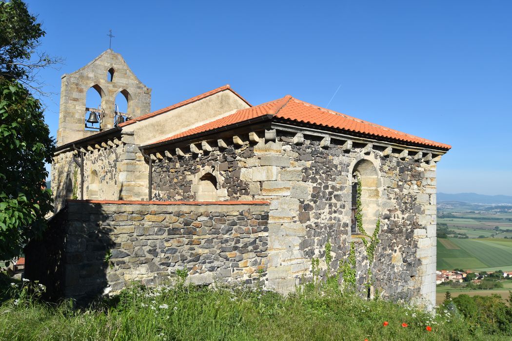 Eglise de la Vialle : Chevet, vue générale