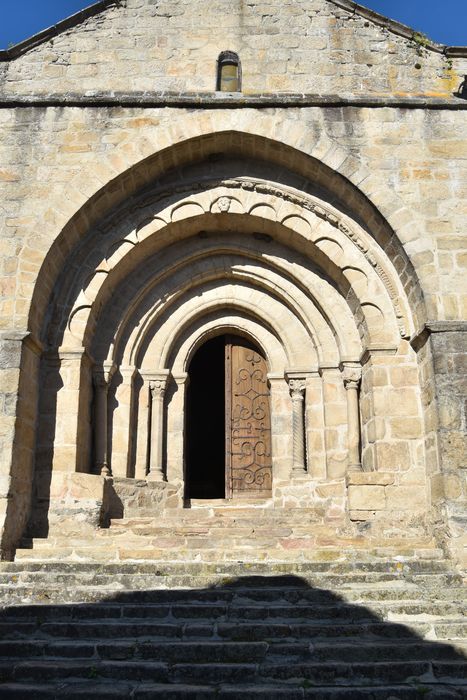 Eglise Saint-Blaise : Portail occidental, vue générale