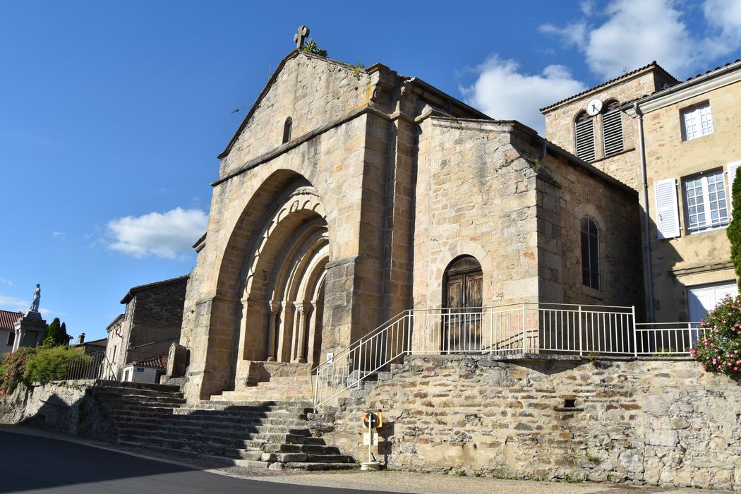 Eglise Saint-Blaise : Façade occidentale, vue générale