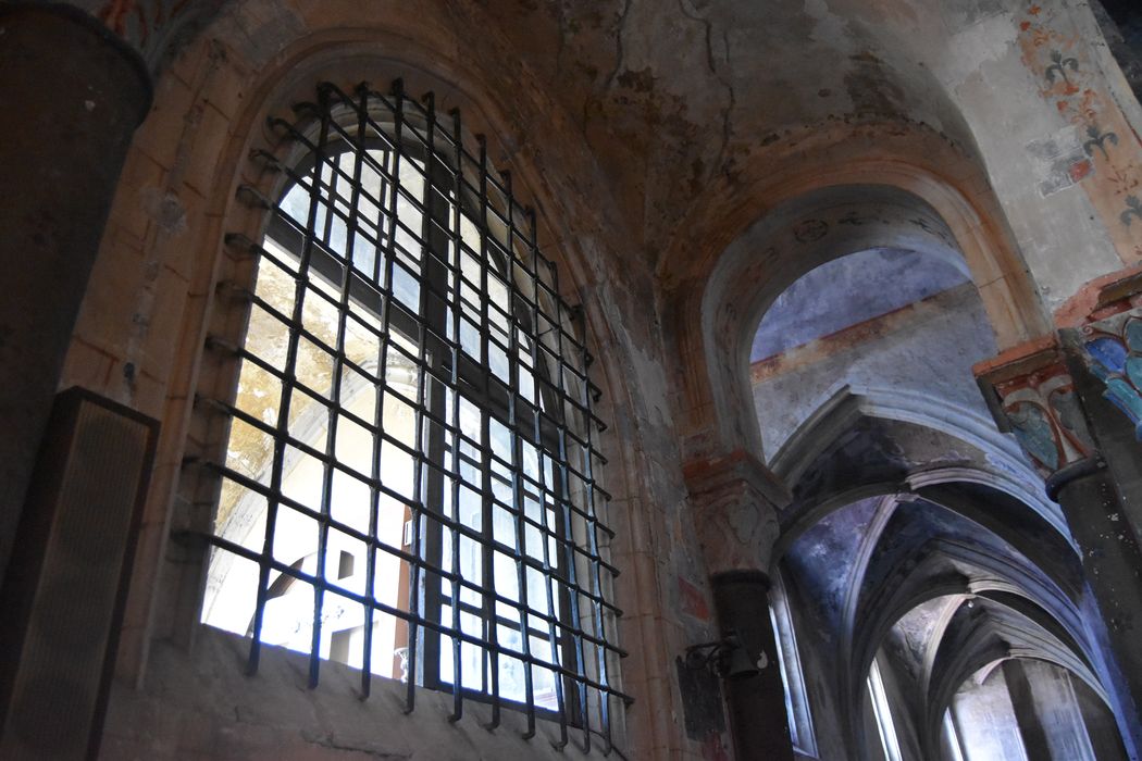 Eglise Saint-Etienne : Déambulatoire, grille de la sacristie