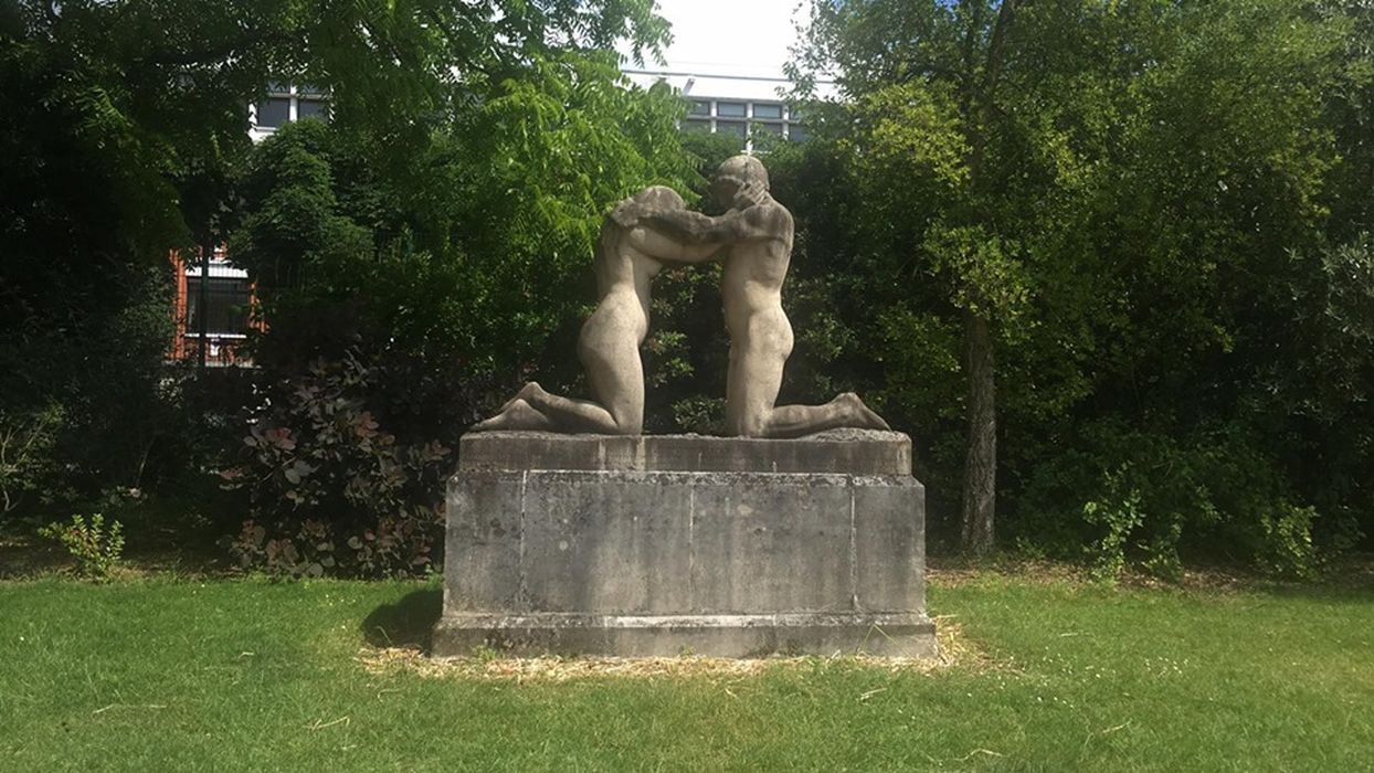 Monument dit « Le premier toit » : Vue générale