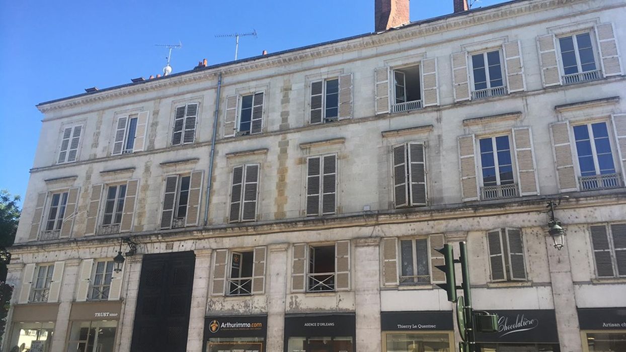 Immeuble : Façade sur rue, vue générale