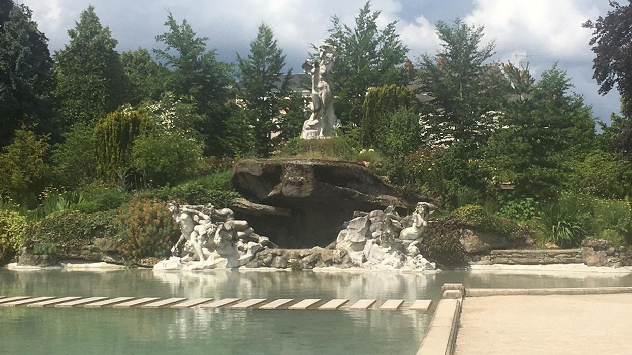 Fontaine monumentale dite « La Source humaine » : Vue partielle