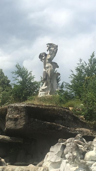 Fontaine monumentale dite « La Source humaine » : Vue partielle