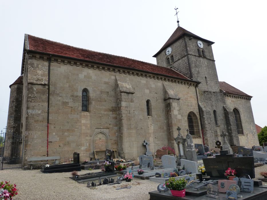 Eglise Notre-Dame-en-son-Assomption : Façade latérale sud, vue générale