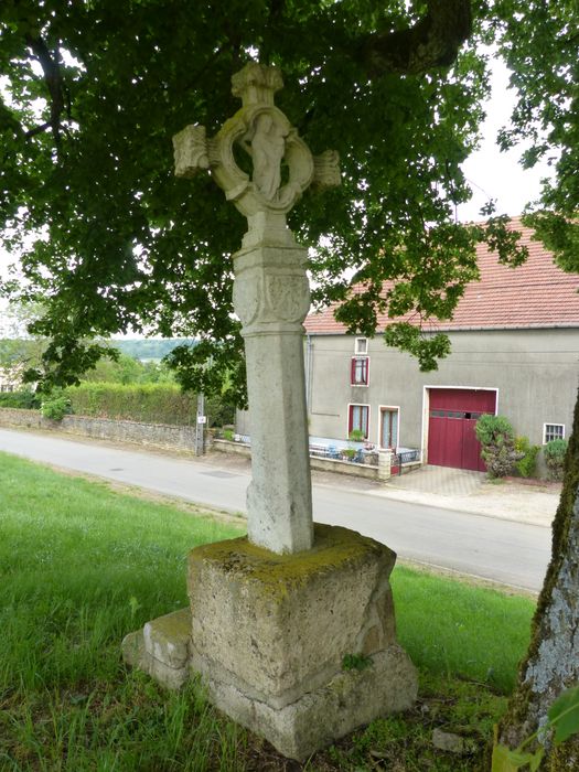 Croix de chemin, vue générale