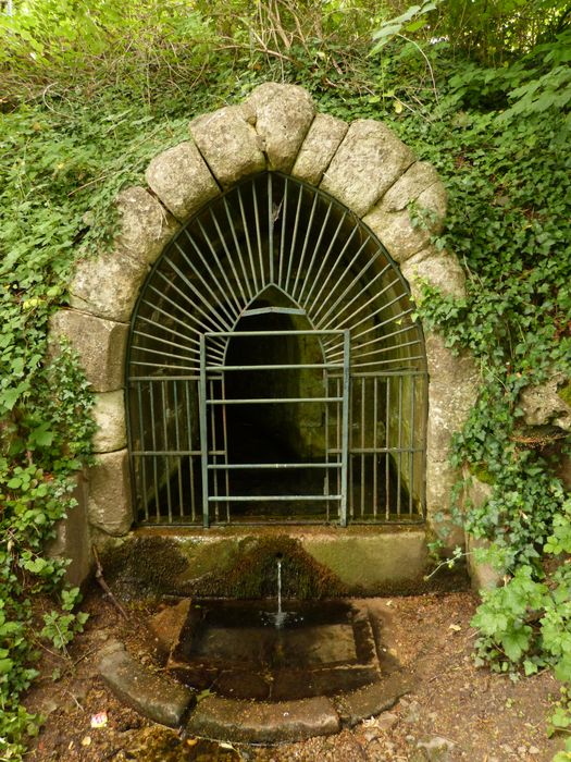 Fontaine aux Fées, vue générale