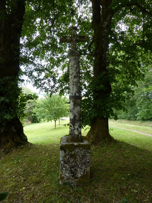 "Croix dit "de la Vierge", vue générale"