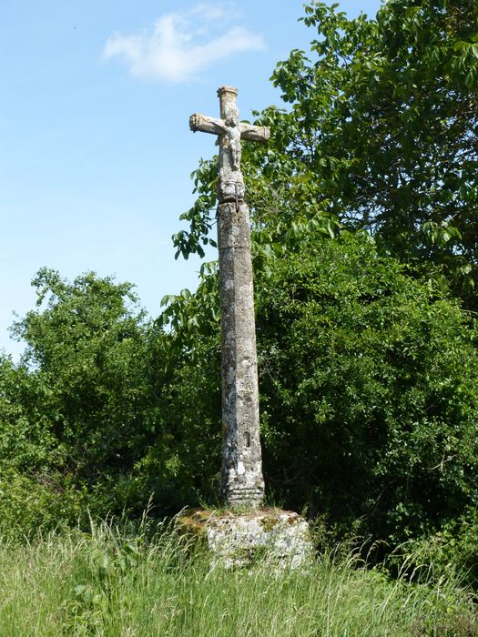 Croix monumentale, vue générale