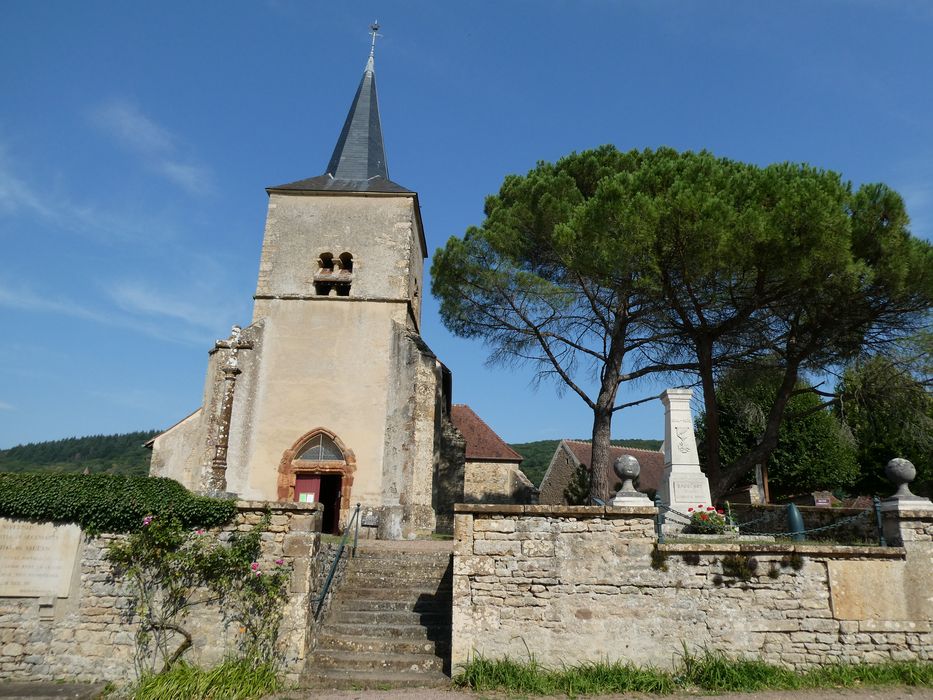 Eglise Saint-Hilaire : Façade ocidentale, vue générale